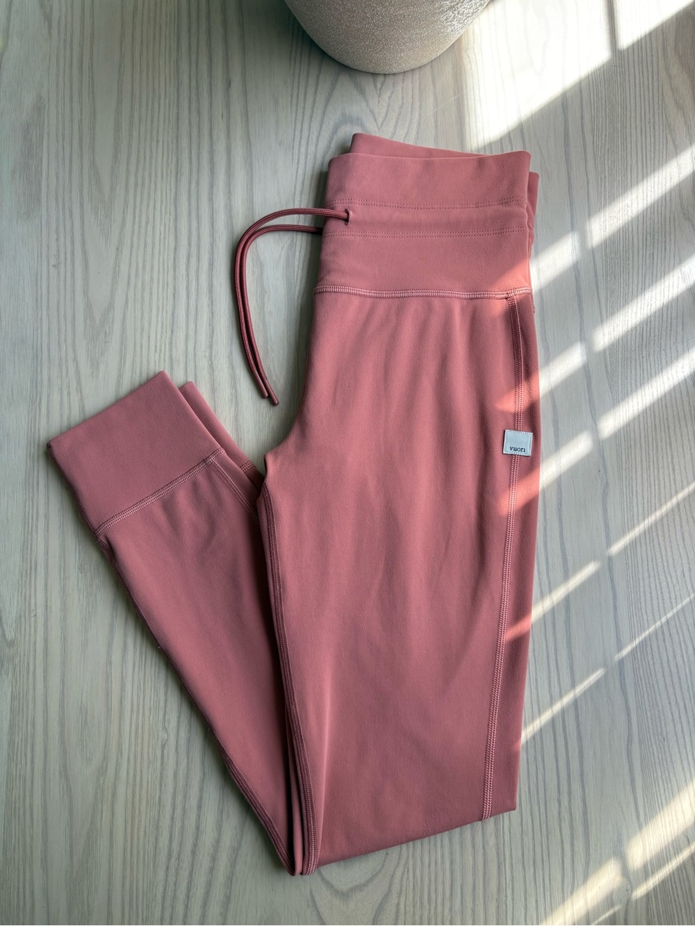 Vuori Rose Pink Drawstring Leggings
